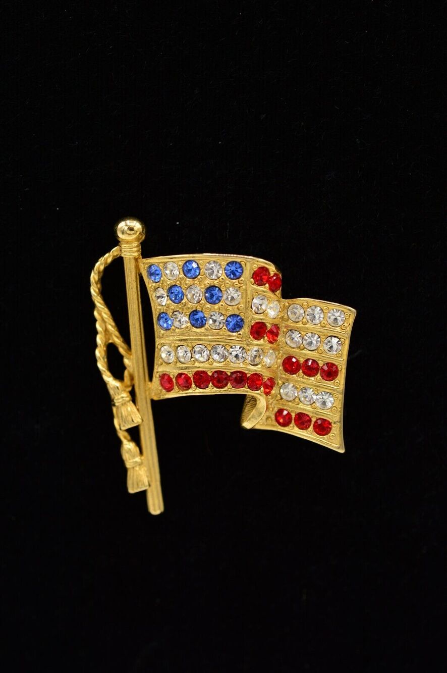 Napier Vintage American Flag Pin Brooch USA Rhinestone Crystal Gold Signed BinJ